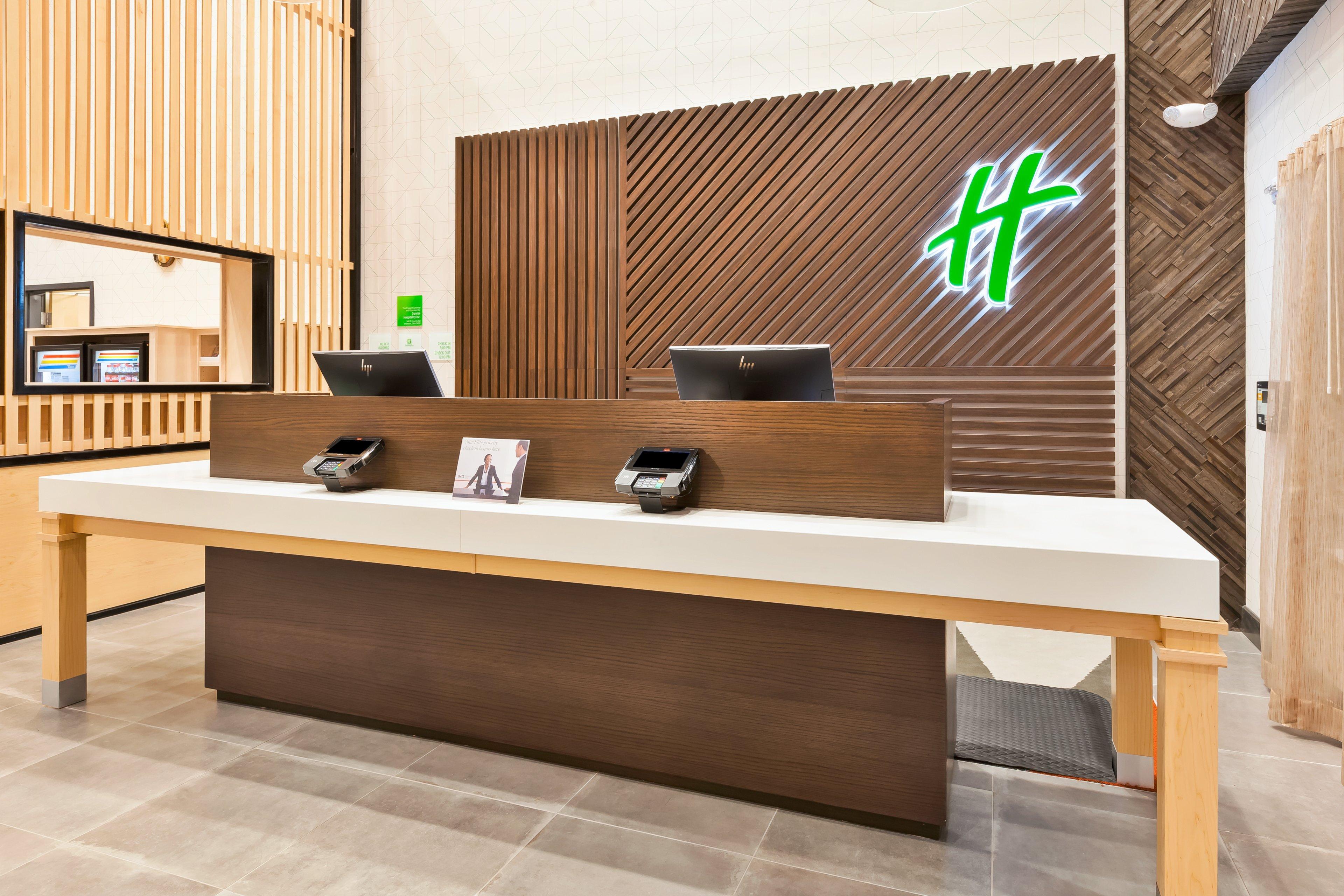 Holiday Inn & Suites - Toledo Southwest - Perrysburg By Ihg Esterno foto